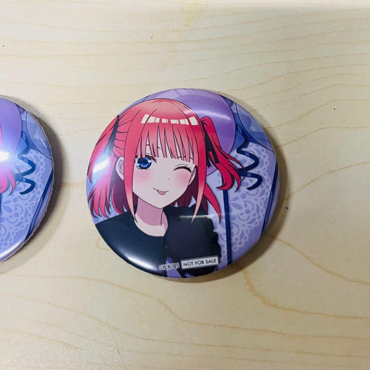 五等分の花嫁 中野二乃 ヴィレッジヴァンガード　コラボ 缶バッジ 2点 2025年最新】五等分の花嫁 ヴィレッジヴァンガード アクリル